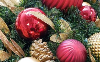 Hands on Custom Décor Packages  Detail of Wreath, Garland and Spray Creations